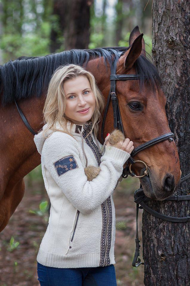 After riding photo shoot, Natalia. Garden and interior photographer Elena Shavlovska, Netherlands
