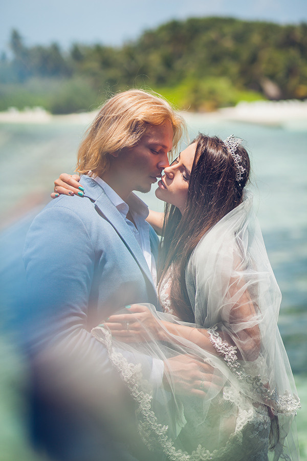 Destination Photoshoot in the Maldives — Alexa & Alexandr