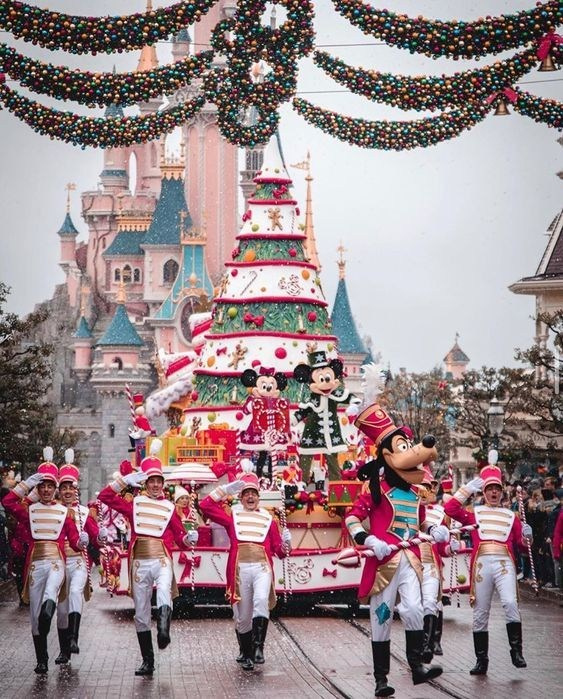 Disneyland Paris · Christmas Fantasy Sessions 2024–2025. Photographe à Paris