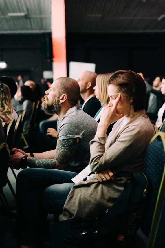 Biohakeru konference 2019 RISEBA hallē par miegu, uzturu, gavēšanu, rū