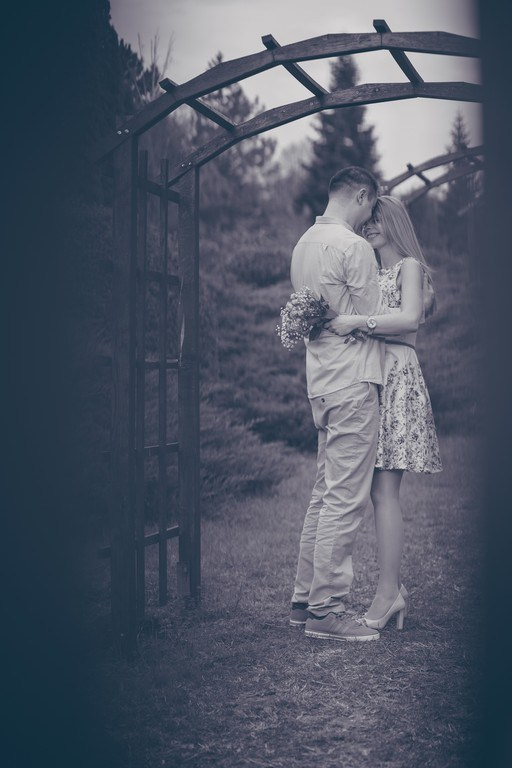 Sedinta foto Carmen si Ionut by Fotograf profesionist Iasi — Eduard Schiopu