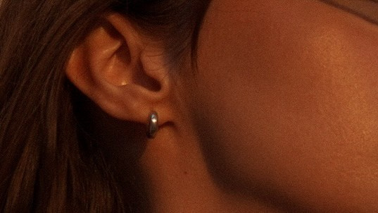 PHOTOS. Visual artist, available worldwide