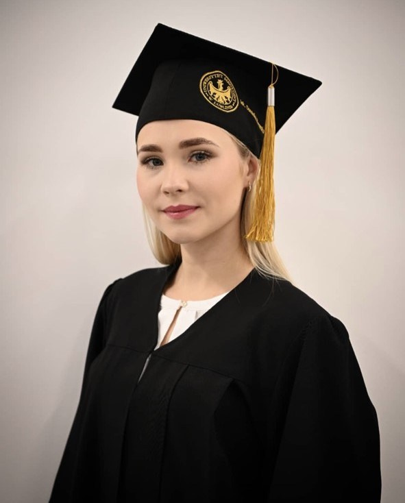 Академични тоги и шапки за университети | Официално облекло|togiishapki.bg. 🎓 Togiishapki.bg — Тоги и академични шапки за дипломиране на студенти, ученици и деца