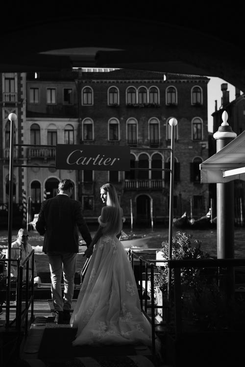 Wedding Photoshoot in Venice'sept 23. Lake Como Wedding Photographer | Elegant & Timeless Photography in Italy
