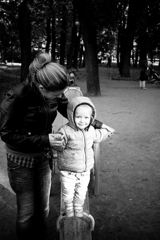 Jana and Katya at Mikhailovsky garden. Victoria Dini. Art photography in London / Folkestone, UK