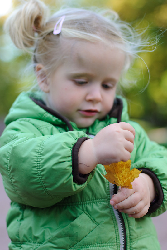 Jana and Katya at Mikhailovsky garden. Victoria Dini. Art photography in London / Folkestone, UK