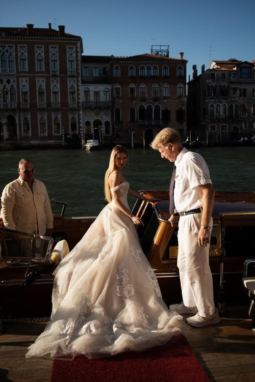 Wedding Photoshoot in Venice'sept 23. Lake Como Wedding Photographer | Elegant & Timeless Photography in Italy