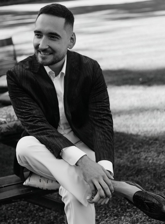 Intimate embrace in soft, neutral tones