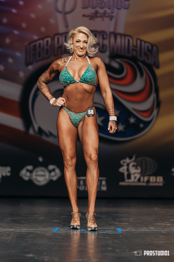 Photographer & Videographer in Florida, Miami, Sunny Isles, Boca Raton. Photo & Video Production Studio #1