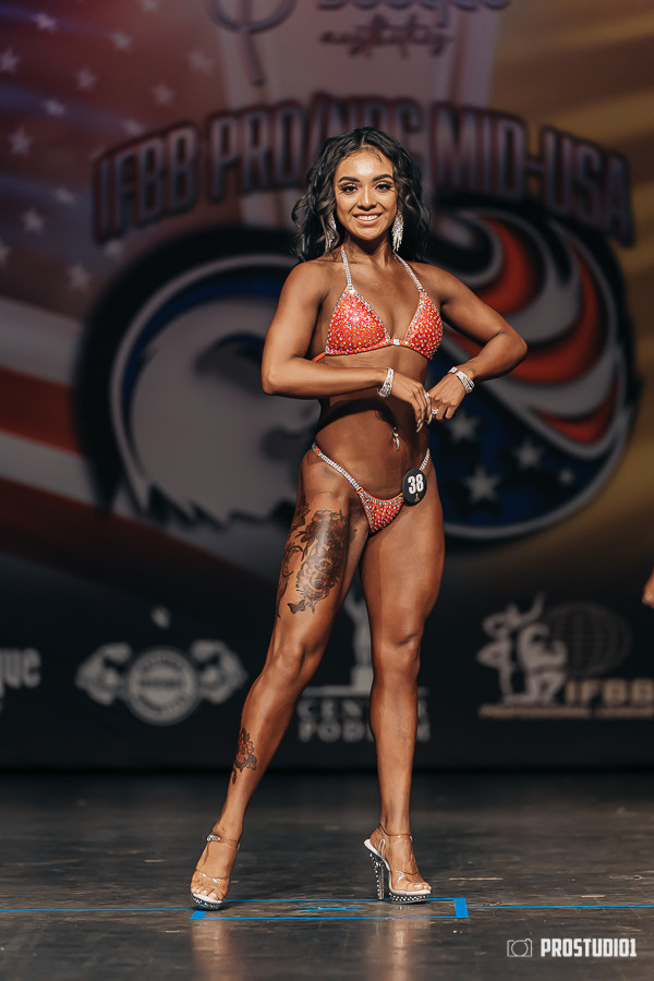 Photographer & Videographer in Florida, Miami, Sunny Isles, Boca Raton. Photo & Video Production Studio #1