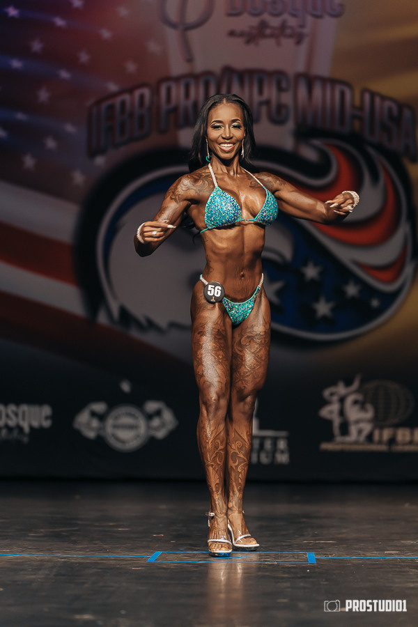 Photographer & Videographer in Florida, Miami, Sunny Isles, Boca Raton. Photo & Video Production Studio #1