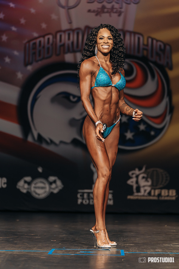 Photographer & Videographer in Florida, Miami, Sunny Isles, Boca Raton. Photo & Video Production Studio #1