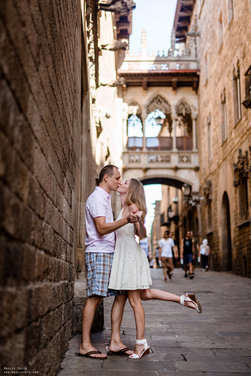 Летняя семейная фотосессия в Барселоне. Фотограф в Барселоне Испании Маслик Юлия