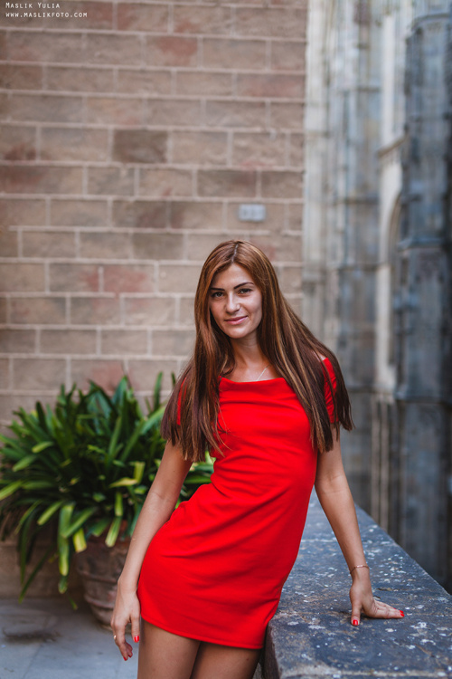 Sesión de fotos descarada al estilo de la moda en Barcelona. Fotógrafo en Barcelona  Maslik Yulia