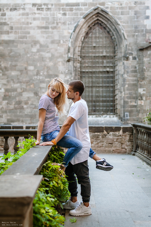 Dynamiczna sesja zdjęciowa w Barcelonie. Fotograf w Barcelonie Hiszpanii Maslik Yulia