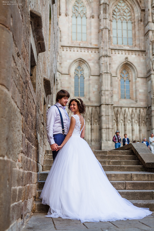 Wedding photo session in Lloret de Mar. Photographer in Barcelona Spain Maslik Yulia
