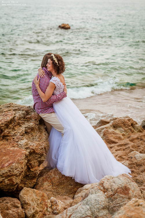 Wedding photo session in Lloret de Mar. Photographer in Barcelona Spain Maslik Yulia