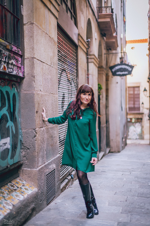 Autumn photo shoot in Barcelona. Photographer in Barcelona Spain Maslik Yulia