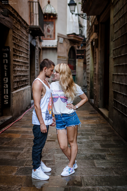 Dynamiczna sesja zdjęciowa w Barcelonie. Fotograf w Barcelonie Hiszpanii Maslik Yulia