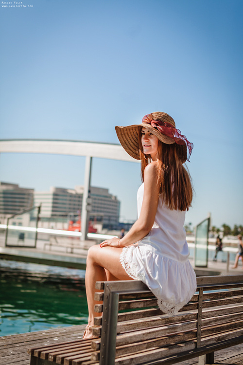 Sesión de fotos descarada al estilo de la moda en Barcelona. Fotógrafo en Barcelona  Maslik Yulia