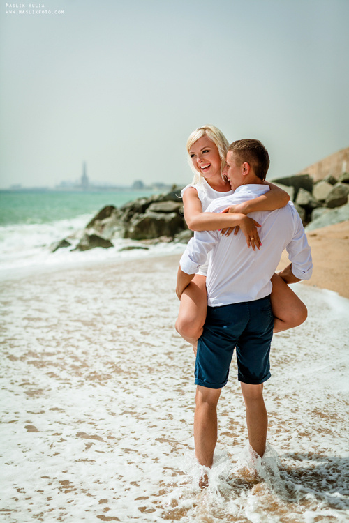 Sesja zdjęciowa w parku w Barcelonie. Fotograf w Barcelonie Hiszpanii Maslik Yulia