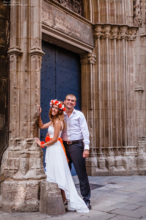 Wedding photo session in Badalona, Spain. Photographer in Barcelona Spain Maslik Yulia