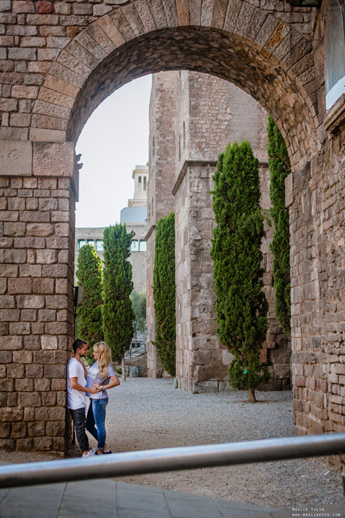 Dynamiczna sesja zdjęciowa w Barcelonie. Fotograf w Barcelonie Hiszpanii Maslik Yulia