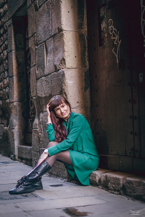 Autumn photo shoot in Barcelona. Photographer in Barcelona Spain Maslik Yulia