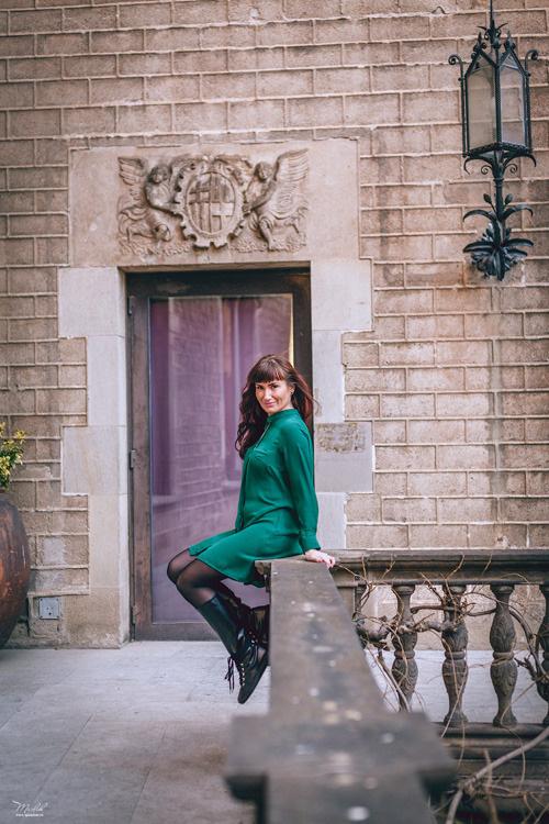Autumn photo shoot in Barcelona. Photographer in Barcelona Spain Maslik Yulia
