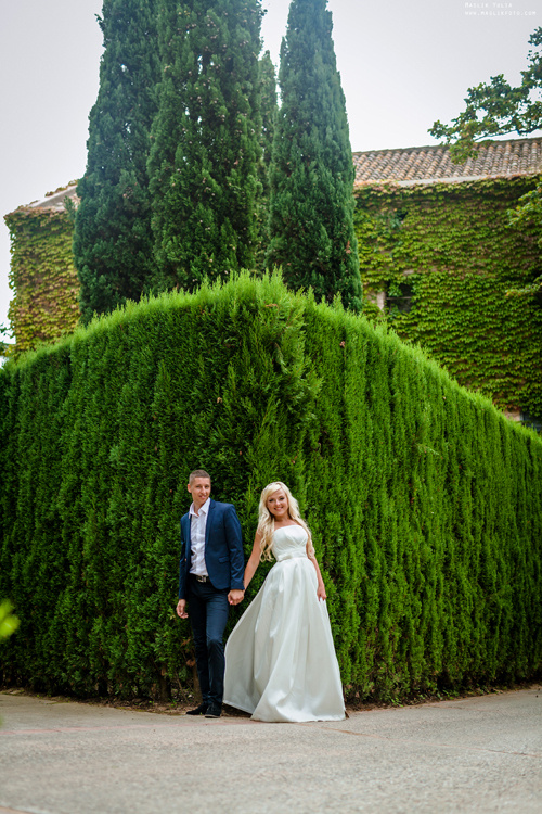 Sesja zdjęciowa w parku w Barcelonie. Fotograf w Barcelonie Hiszpanii Maslik Yulia