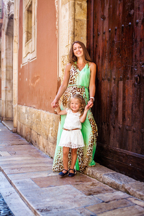 Sesión fotográfica familiar en Tarragona. Fotógrafo en Barcelona  Maslik Yulia