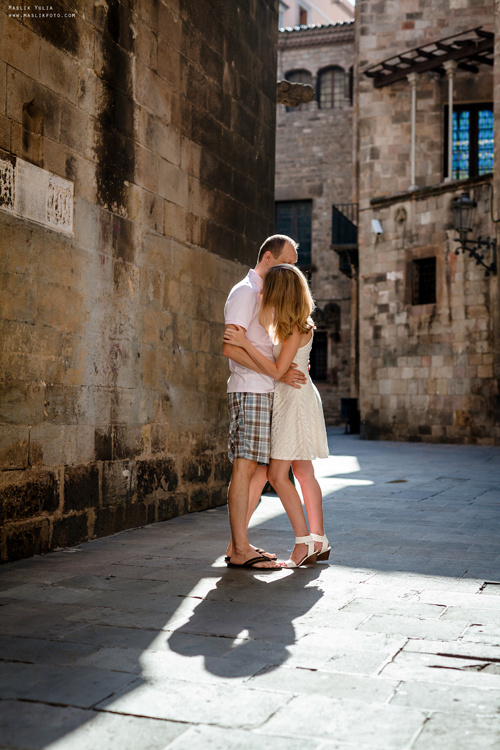 Летняя семейная фотосессия в Барселоне. Фотограф в Барселоне Испании Маслик Юлия