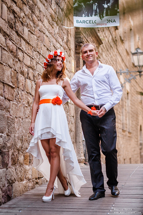 Wedding photo session in Badalona, Spain. Photographer in Barcelona Spain Maslik Yulia