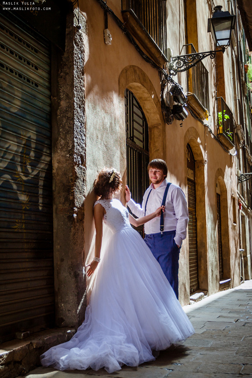 Wedding photo session in Lloret de Mar. Photographer in Barcelona Spain Maslik Yulia