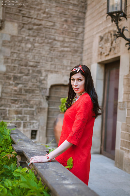 Elegante sesión de fotos en el puerto de Barcelona. Fotógrafo en Barcelona  Maslik Yulia