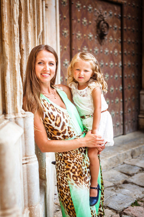 Sesión fotográfica familiar en Tarragona. Fotógrafo en Barcelona  Maslik Yulia