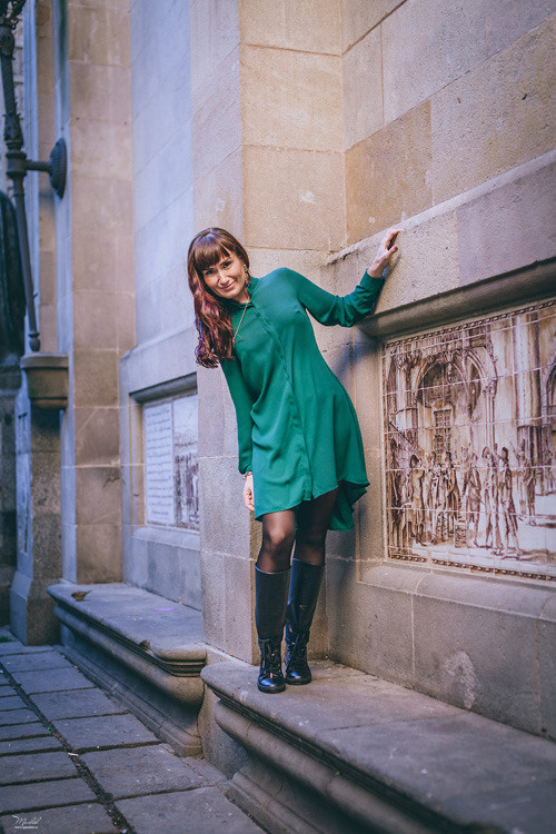 Autumn photo shoot in Barcelona. Photographer in Barcelona Spain Maslik Yulia