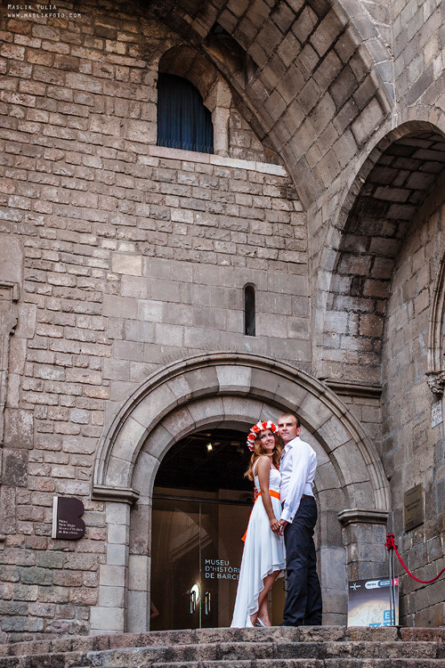 Wedding photo session in Badalona, Spain. Photographer in Barcelona Spain Maslik Yulia