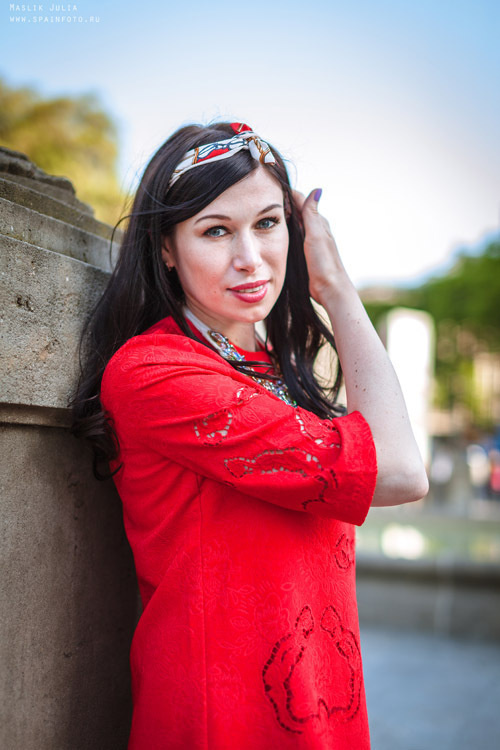 Elegante sesión de fotos en el puerto de Barcelona. Fotógrafo en Barcelona  Maslik Yulia