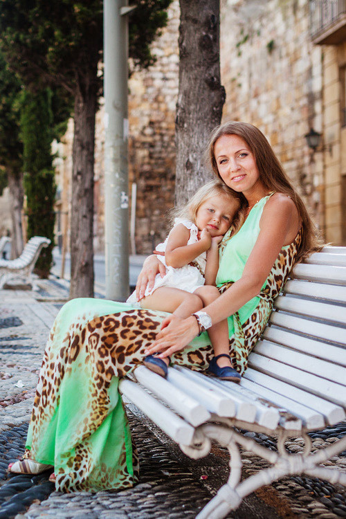 Sesión fotográfica familiar en Tarragona. Fotógrafo en Barcelona  Maslik Yulia