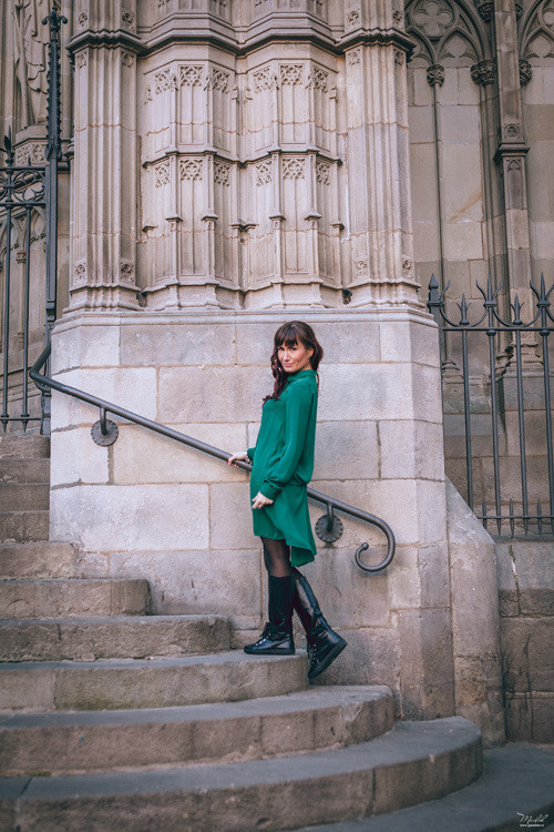 Autumn photo shoot in Barcelona. Photographer in Barcelona Spain Maslik Yulia