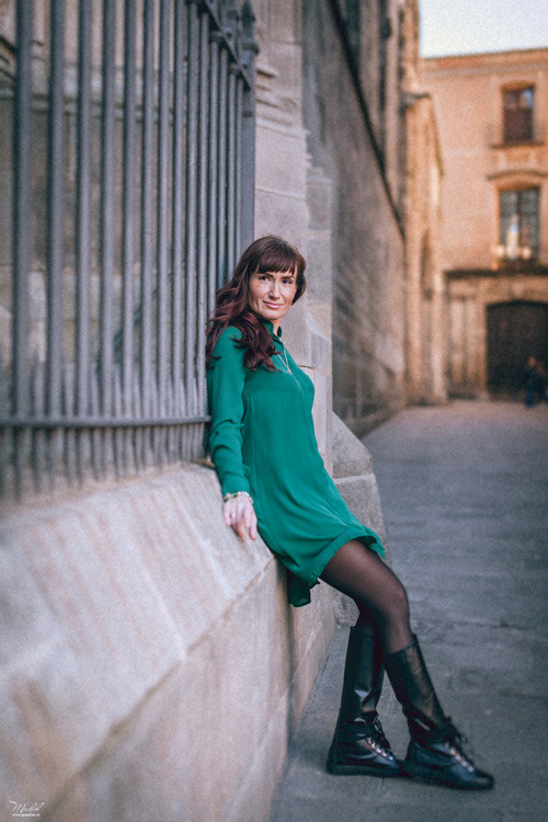 Autumn photo shoot in Barcelona. Photographer in Barcelona Spain Maslik Yulia