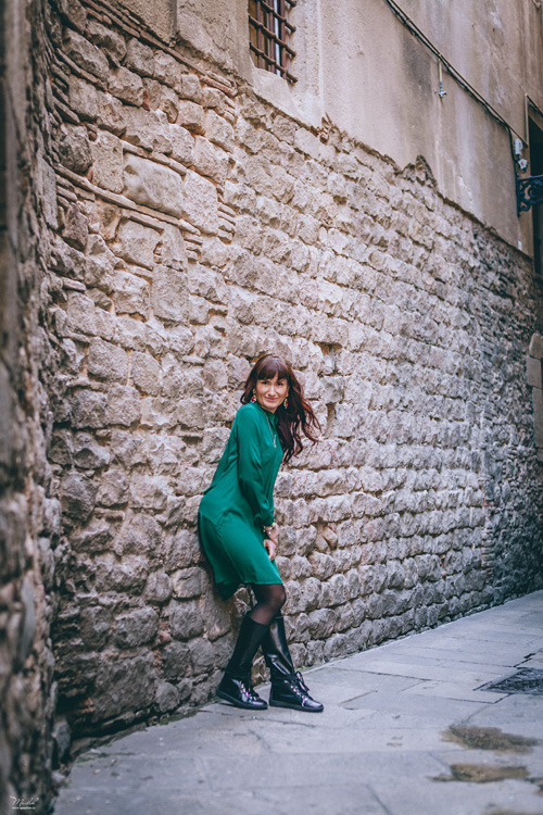 Autumn photo shoot in Barcelona. Photographer in Barcelona Spain Maslik Yulia
