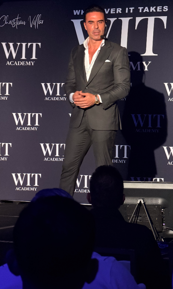 Cristian Villar. Workmakeapp Studio