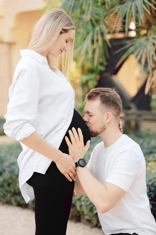 Love Story, Pregnancy. Portrait, Lifestyle and Lovestory photographer in Riyadh