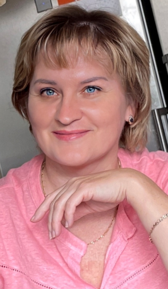 Portraits. Online/offline mobile photographer from Australia Olga Conacher