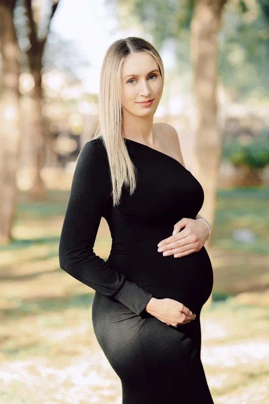 Love Story, Pregnancy. Portrait, Lifestyle and Lovestory photographer in Riyadh