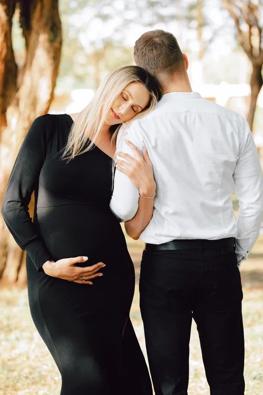 Love Story, Pregnancy. Portrait, Lifestyle and Lovestory photographer in Riyadh