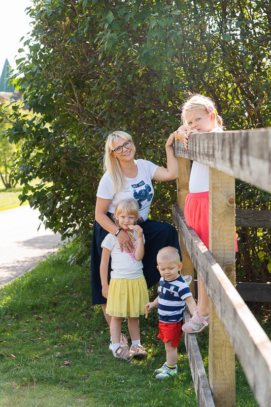 Family photoshoot in the nature, Slovenia. Wedding and Family Photographer in Slovenia
