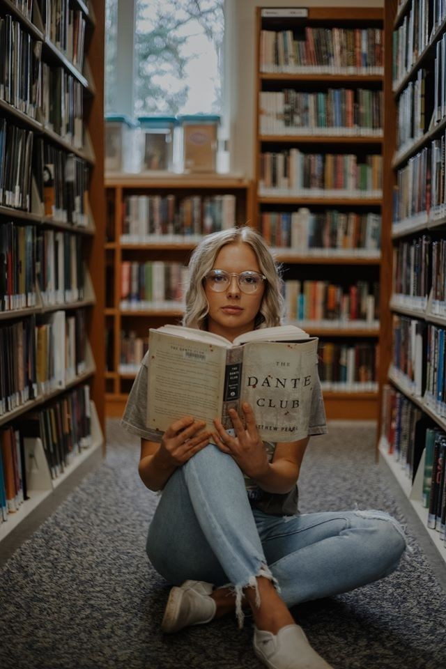 ПОРТРЕТ. ШКОЛА. СМОТРЕТЬ ИДЕИ →. Фотограф в Таллинне — портретные, семейные и детские фотосессии